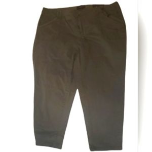 3 for $25 promo [24] Pennington Slightly Curvy Khaki Pant [NWT]